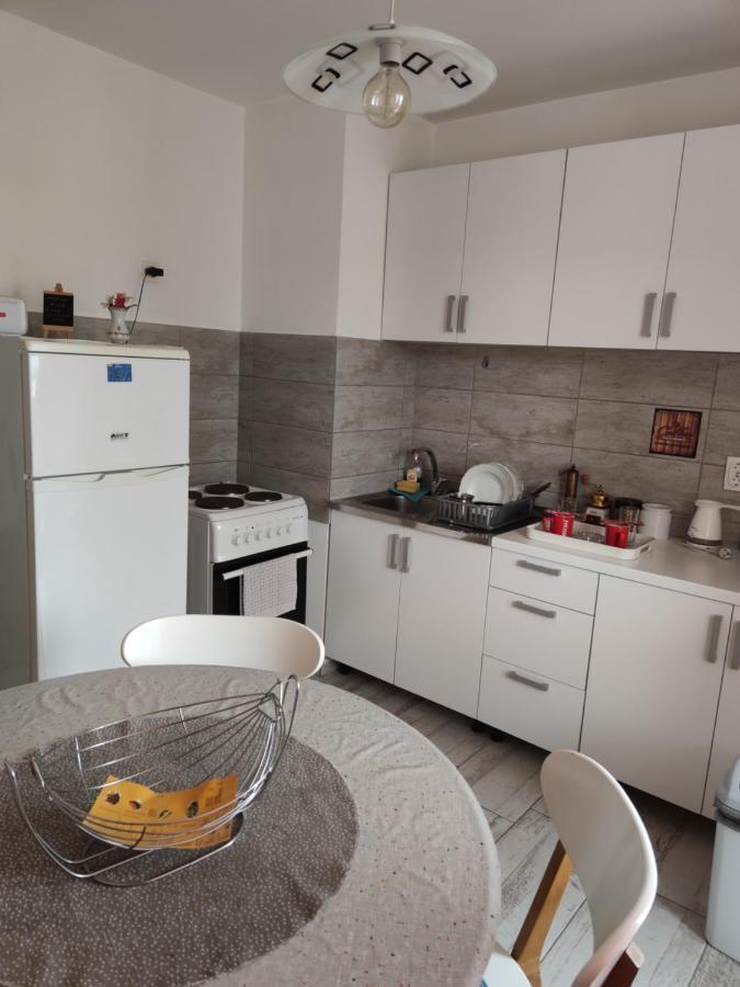Apartmani Nina SJJ Eksteriør bilde